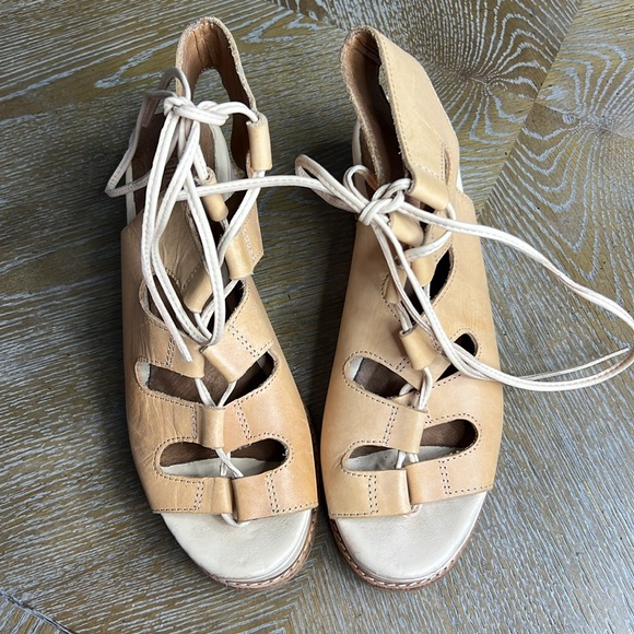 s-l400.jpg JEFFREY CAMPBELL Nude Ximeno Gladiator Sandal 8